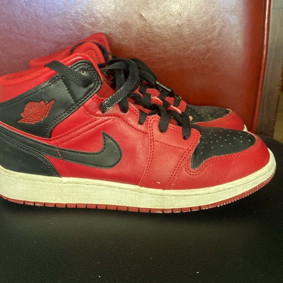 Nike Air Jordan - youth - Picture 2 of 9